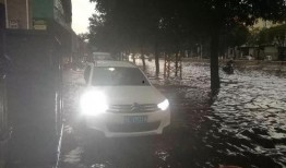 狂风暴雨爆料视频,惊心动魄的壮观景象